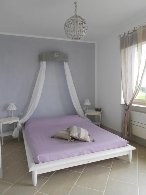 Vila Crealto Alfiano Natta Pokoj fotografie